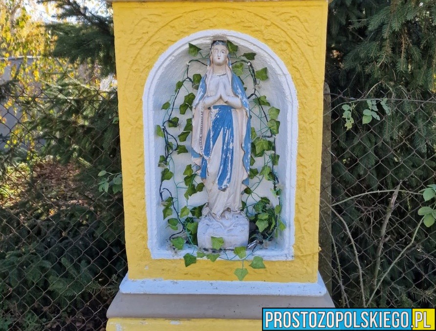 Odzyskano skradzioną figurkę Matki Boskiej Ciesznowskiej z gminy Głogówek – sprawca usłyszał zarzuty