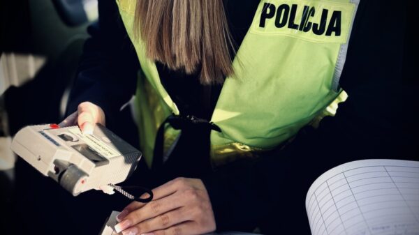 Nietrzeźwy kierowca z zatrzymanym prawem jazdy zatrzymany przez policjantów z Kędzierzyna-Koźla