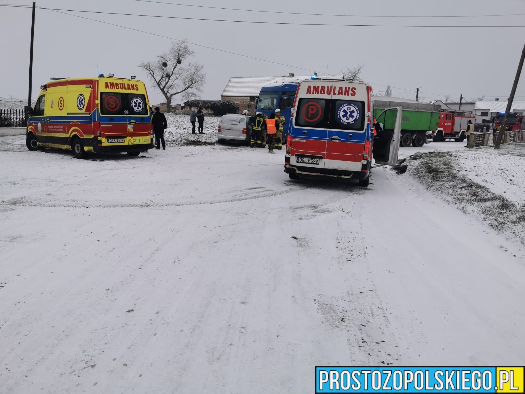 Apel o ostrożność na drogach. Policja z Prudnika przypomina o zasadach bezpieczeństwa zimą