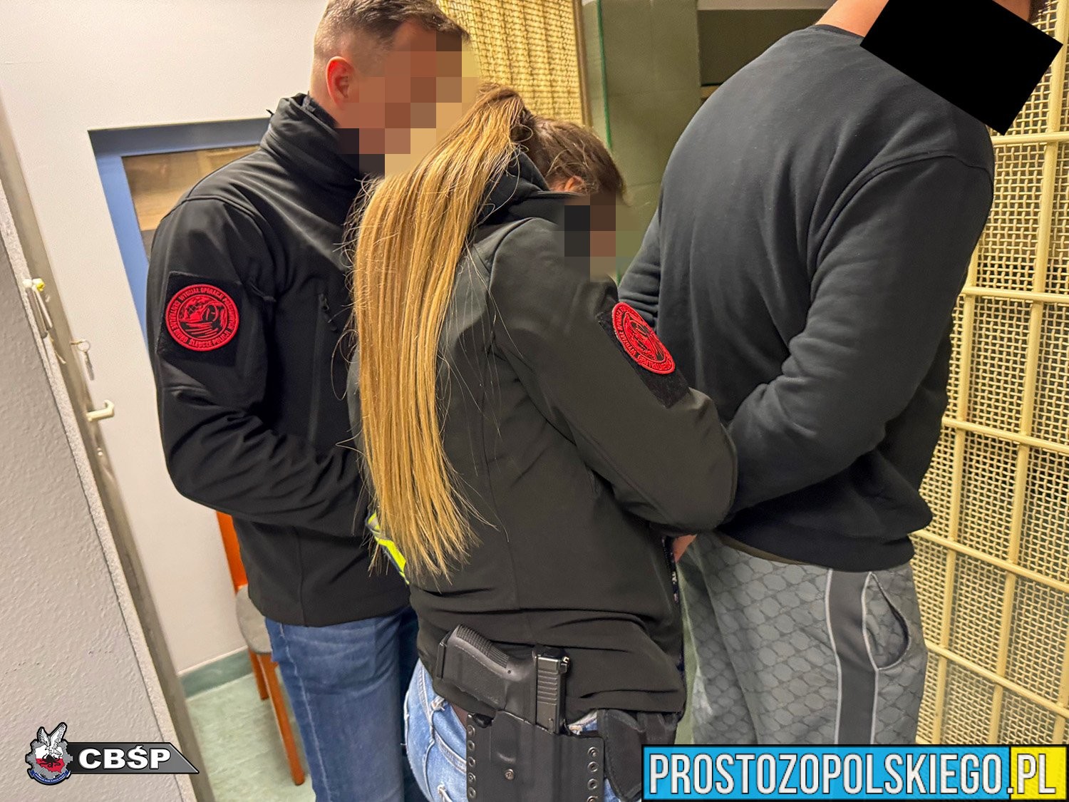 Poszukiwany za kierowanie dwoma grupami przestępczymi zatrzymany i sprowadzony do Polski. Łączne straty Skarbu Państwa to 140 mln zł.