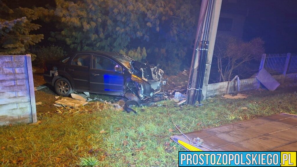 Nietrzeźwy kierowca uderzył w ogrodzenie w Chróścinie. Miał prawie 1,5 promila