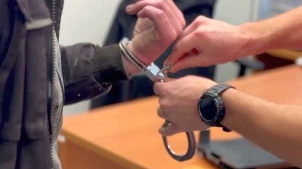 Powiat krapkowicki: 6 poszukiwanych zatrzymanych w dwa dni. Policja ujawniła też narkotyki