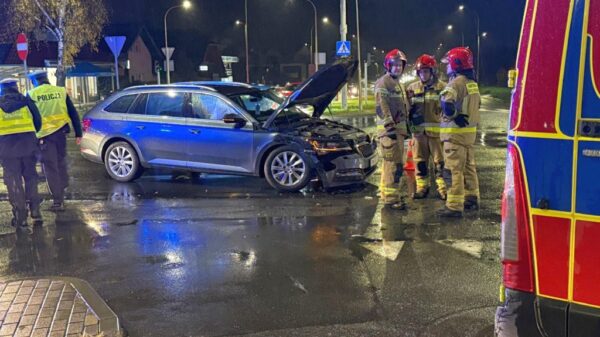 Opole: Wypadek na skrzyżowaniu Tysiąclecia – Witosa – Częstochowska.