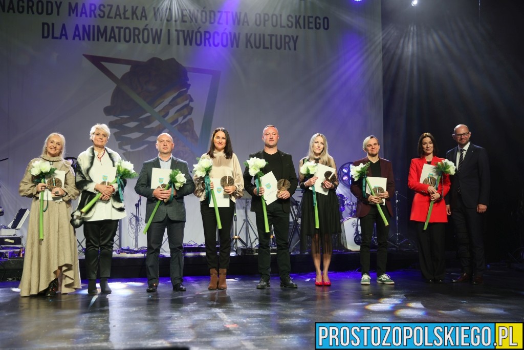 Opolskie uhonorowało twórców kultury. Gala w Teatrze im. Jana Kochanowskiego w Opolu doceniła ludzi, którzy tworzą regionalną kulturę