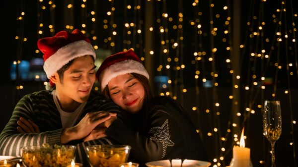 Świąteczna randka w domu - jak stworzyć klimat i miło spędzić czas?