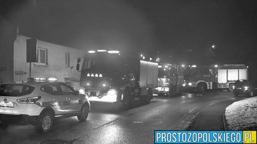 Tragiczny pożar mieszkania w Otmuchowie. Nie żyje mężczyzna