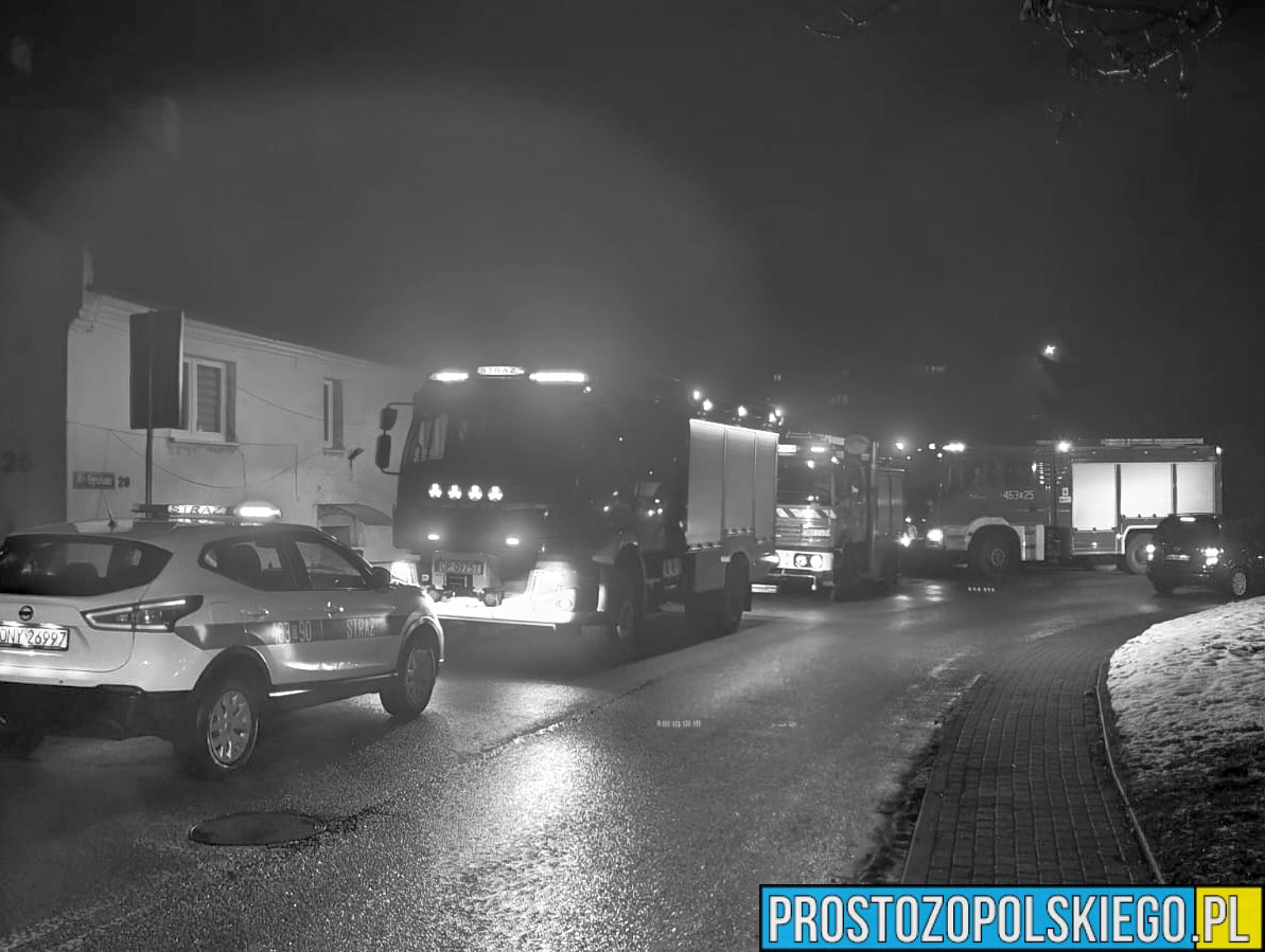 Tragiczny pożar mieszkania w Otmuchowie. Nie żyje mężczyzna