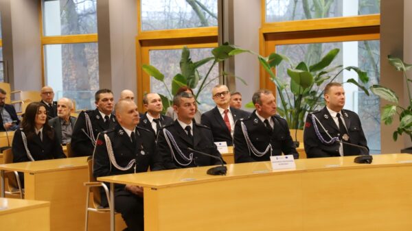 Ogromne wsparcie dla OSP w regionie. 22,5 mln zł z Unii Europejskiej na sprzęt, wozy i drony