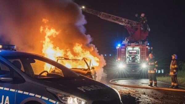 Podpalenie samochodu BMW w Kędzierzynie-Koźlu. Policja zatrzymała 69-latka i 54-latkę