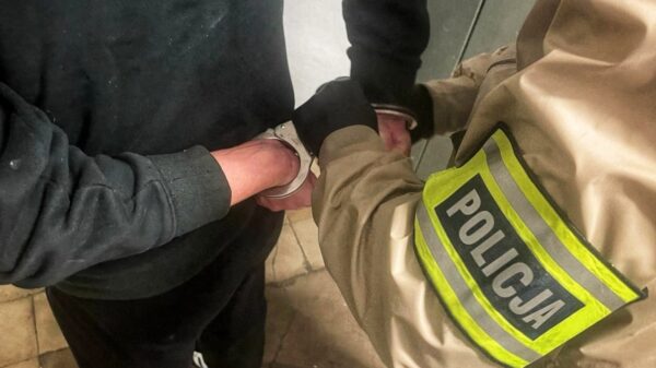 Opole: 25-latek zatrzymany z amfetaminą. Jechał mimo sądowych zakazów