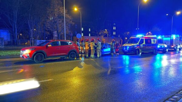 Wypadek na ul. Ozimskiej w Opolu. Trzy osoby, w tym dziecko, trafiły do szpitala