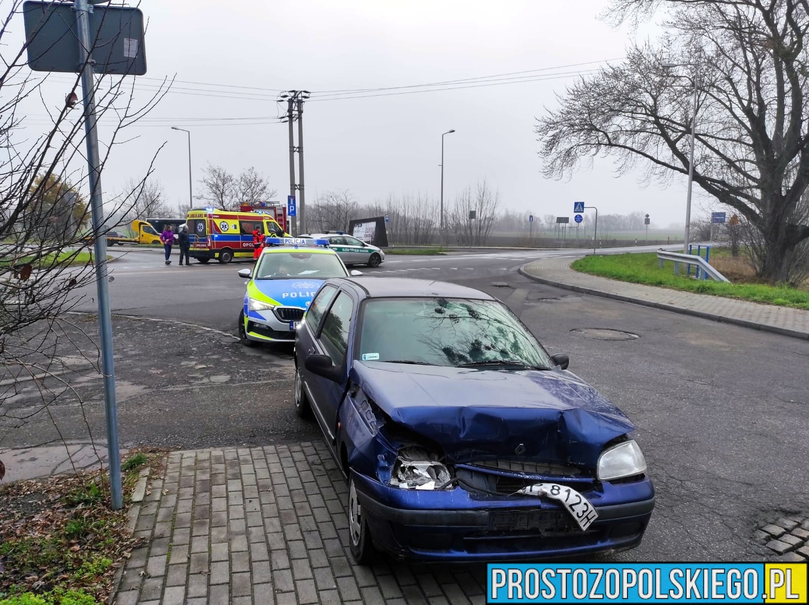 Wypadek na ul. Krapkowickiej na DK45 w Opolu. Jedna osoba trafiła do szpitala