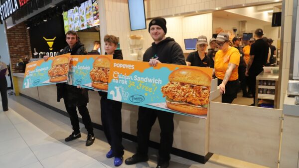 Tłumy na otwarciu Popeyes w Opolu! Nowa restauracja przyciągnęła setki gości