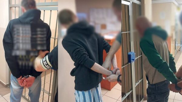 Rozbój w sklepie w Praszce. Trzech mężczyzn zatrzymanych przez policję