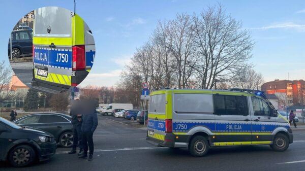 Kolizja z udziałem radiowozu na ul. Ozimskiej w Opolu. Na szczęście bez rannych