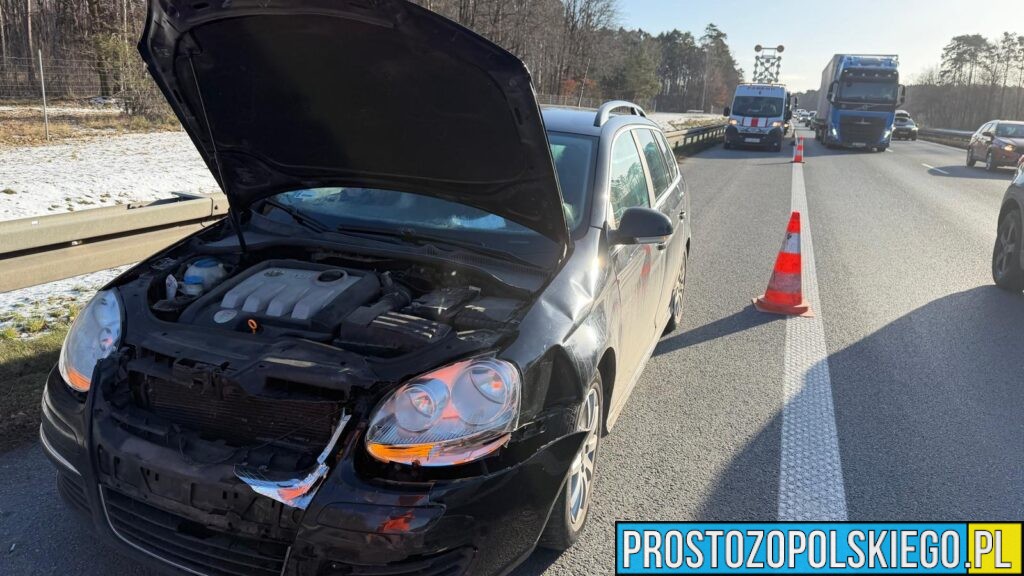 Kolejny wypadek na autostradzie A4 pod Opolem. Zderzyły się dwie osobówki i bus