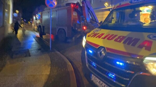 Zatrucie tlenkiem węgla w Brzegu. Cztery osoby, w tym dwoje dzieci, trafiły do szpitala