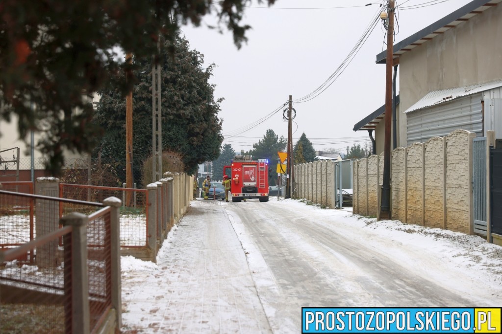 wypadek w&nbsp;przedszkolu, dziecko zakrztusiło się, wypadek chróścina, zakrztuszenie, lpr do&nbsp;dziecka, karetka w&nbsp;przedszkolu, wypadek w&nbsp;przedszkolu, chróścina, 