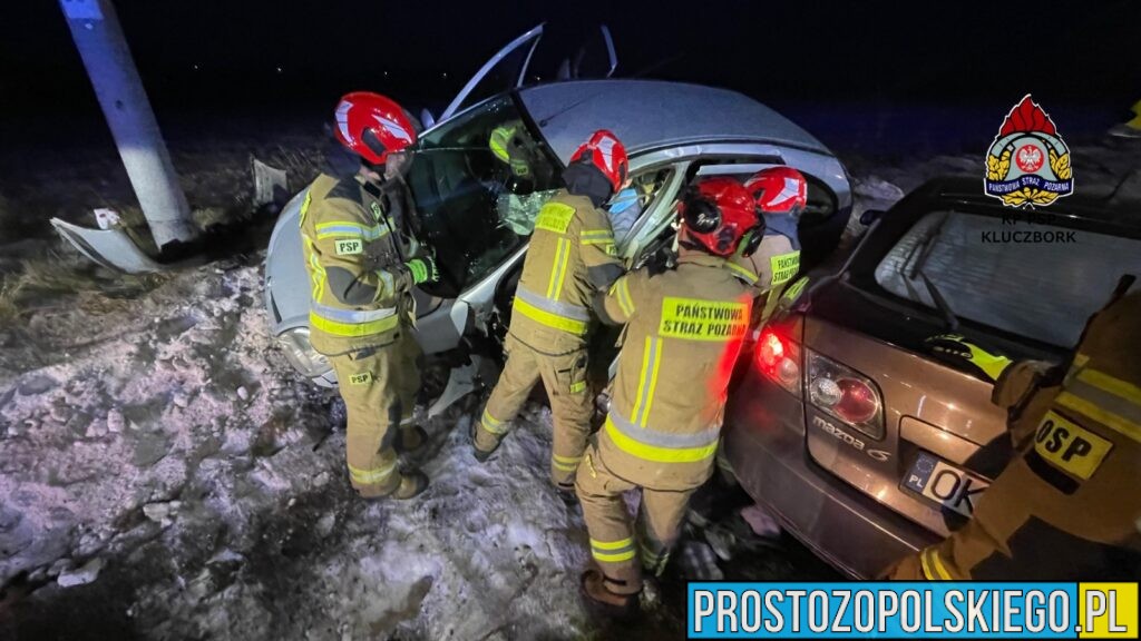 Wypadek na DK42 Kluczbork – Wołczyn. Trzy osoby trafiły do szpitala, w tym dziecko