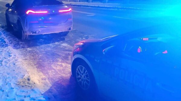 Kluczbork: Kierowca BMW z cofniętymi uprawnieniami przejechał blisko 300 km. Grozi mu do 2 lat więzienia