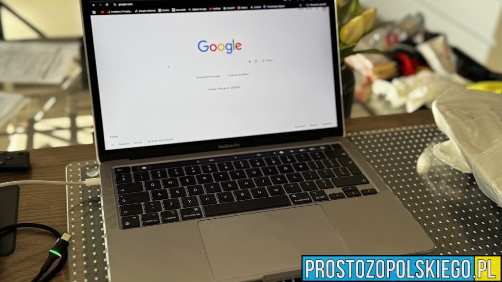 Chciał szybko sprzedać buty narciarskie w internecie. Stracił 20 tysięcy złotych