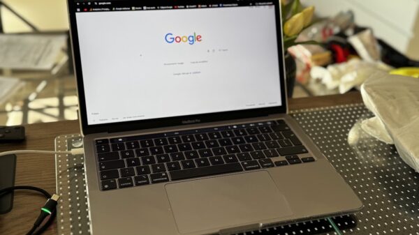 Chciał szybko sprzedać buty narciarskie w internecie. Stracił 20 tysięcy złotych