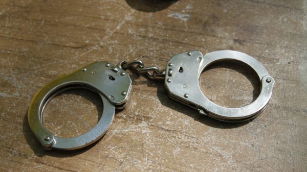 Nyscy kryminalni zatrzymali 39-latka z narkotykami. Miał blisko 100 porcji