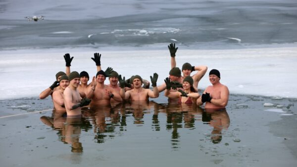 Żołnierze 10 Opolskiej Brygady Logistycznej i strażacy PSP szkolili się z walki z hipotermią