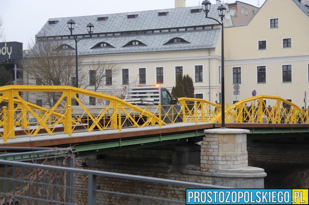 żółty most, most otwarty, zmiana organizacji ruchu, most otwarty dla&nbsp;pieszych, żółty most otwarty po&nbsp;remoncie, żółty most w&nbsp;opolu,