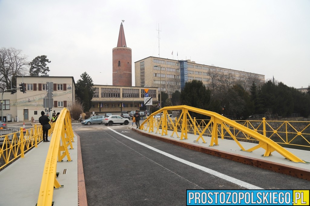 żółty most, most otwarty, zmiana organizacji ruchu, most otwarty dla&nbsp;pieszych, żółty most otwarty po&nbsp;remoncie, żółty most w&nbsp;opolu,