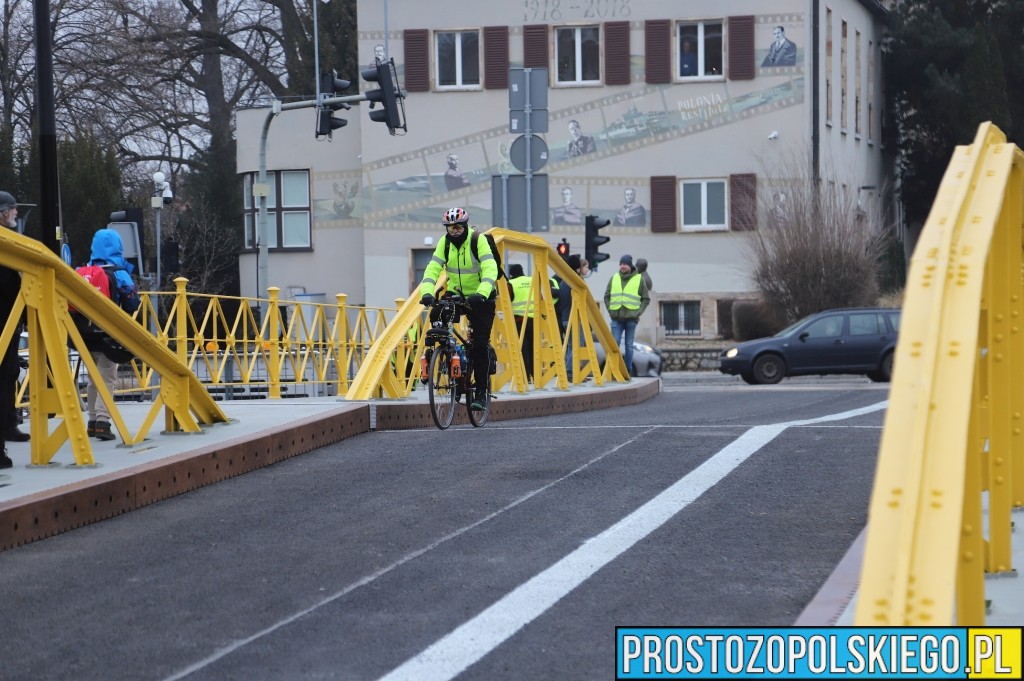 żółty most, most otwarty, zmiana organizacji ruchu, most otwarty dla&nbsp;pieszych, żółty most otwarty po&nbsp;remoncie, żółty most w&nbsp;opolu,