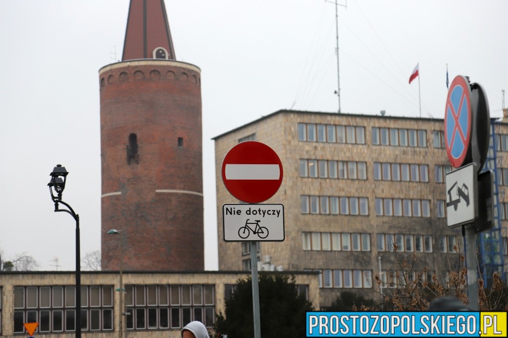 żółty most, most otwarty, zmiana organizacji ruchu, most otwarty dla&nbsp;pieszych, żółty most otwarty po&nbsp;remoncie, żółty most w&nbsp;opolu,