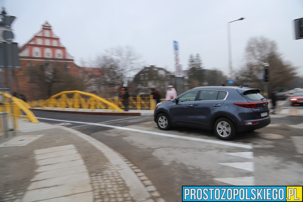 żółty most, most otwarty, zmiana organizacji ruchu, most otwarty dla&nbsp;pieszych, żółty most otwarty po&nbsp;remoncie, żółty most w&nbsp;opolu,