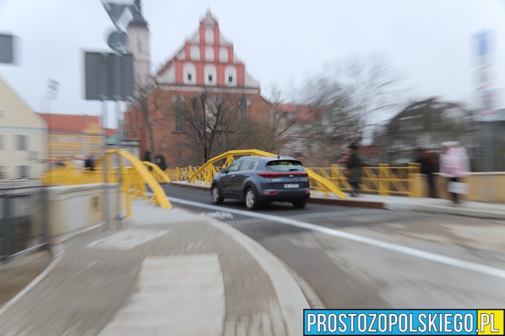 żółty most, most otwarty, zmiana organizacji ruchu, most otwarty dla&nbsp;pieszych, żółty most otwarty po&nbsp;remoncie, żółty most w&nbsp;opolu,