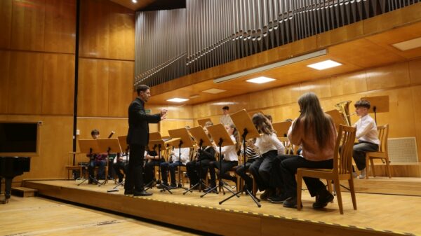 Państwowa Szkoła Muzyczna w Opolu zagrała dla WOŚP. Wyjątkowy koncert uczniów i nauczycieli