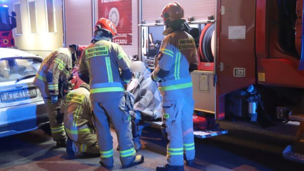 Wyciek gazu w bloku przy ul. Bończyka w Opolu. 80-latka podtruta tlenkiem węgla