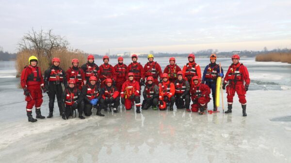 Strażacy szkolili się z ratownictwa lodowego na akwenie Bolko w Opolu