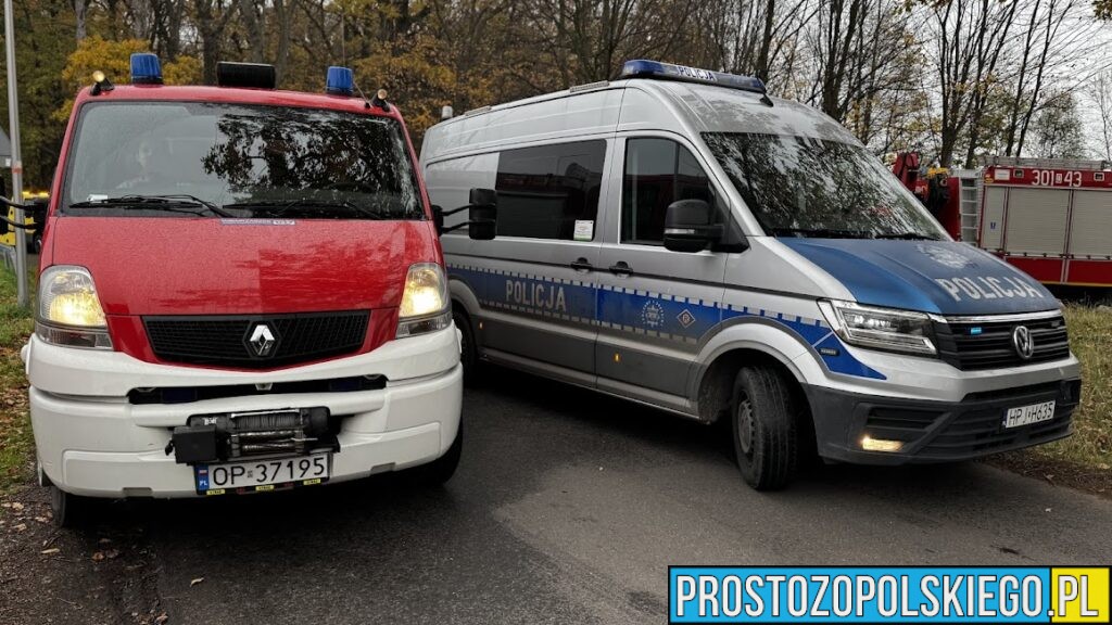 Tragiczny wypadek w Baborowie. Samochód uderzył w drzewo, jedna osoba nie żyje