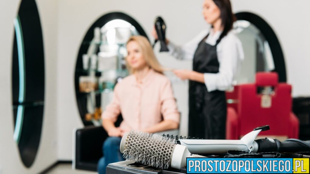 Hurtownia fryzjerska – jak kupować taniej i wygodniej?