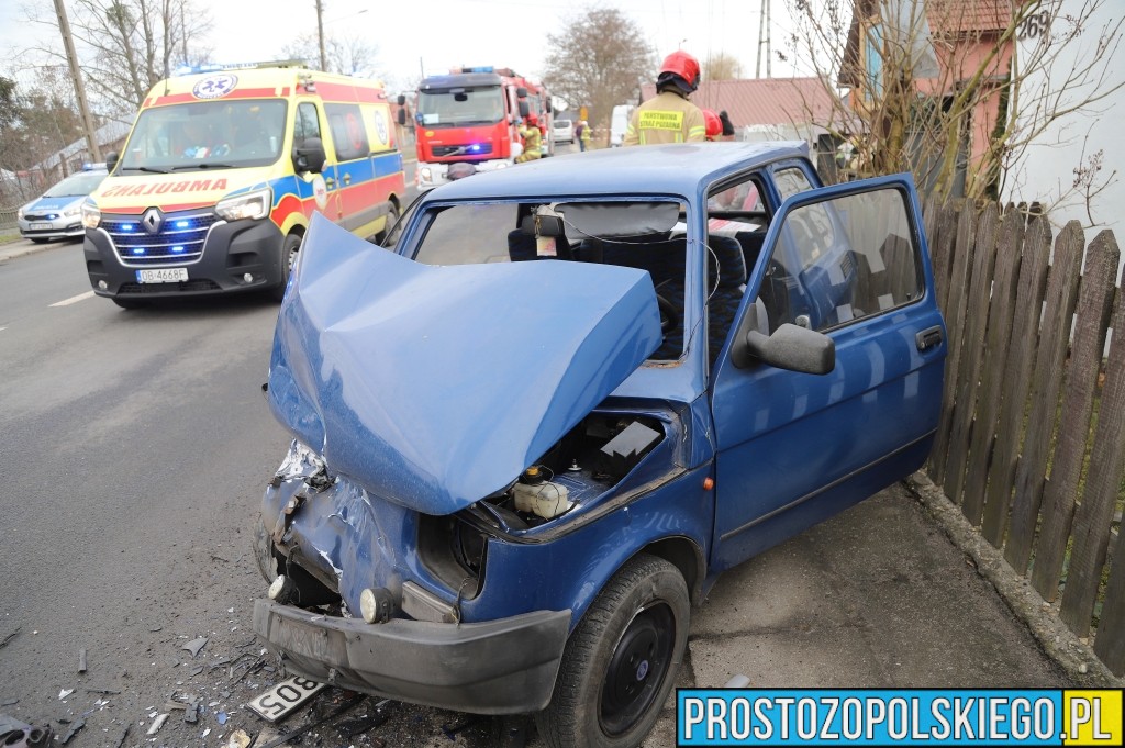 wypadek 126p. wypadek fiacika, fiacik wypadek, 126p wypadek, mały fiat, wypadek, maluch wypadek, wypadek malucha 126p, Opole wypadek fiata 126p,