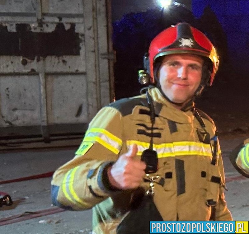 bohater z krapkowic, krapkowice, strażąk utatował kobietę, reanimował na boisku, strażak z KP Krapkowice, KP Krapkowice, reanimował na boisku, komenda w krapkowicach, strażak bohater, rewelacyjny człowiek,