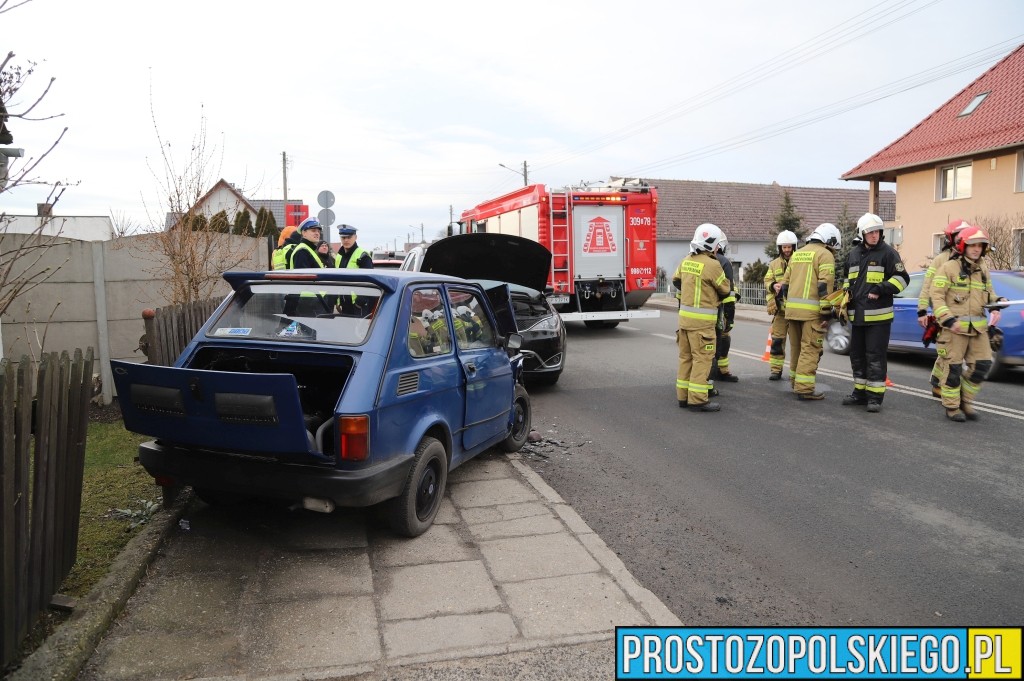 wypadek 126p. wypadek fiacika, fiacik wypadek, 126p wypadek, mały fiat, wypadek, maluch wypadek, wypadek malucha 126p, Opole wypadek fiata 126p,