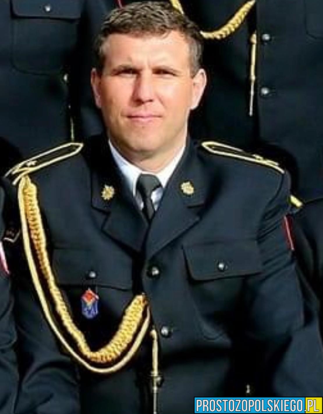 bohater z krapkowic, krapkowice, strażąk utatował kobietę, reanimował na boisku, strażak z KP Krapkowice, KP Krapkowice, reanimował na boisku, komenda w krapkowicach, strażak bohater, rewelacyjny człowiek,