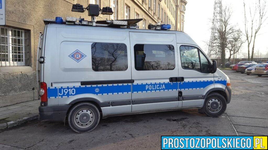 Pijany kierowca Mercedesa spowodował kolizję w&nbsp;Namysłowie. Miał ponad 3 promile alkoholu