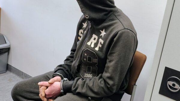 Brzeg: Poszukiwany 30-latek zatrzymany. W garażu policjanci znaleźli narkotyki