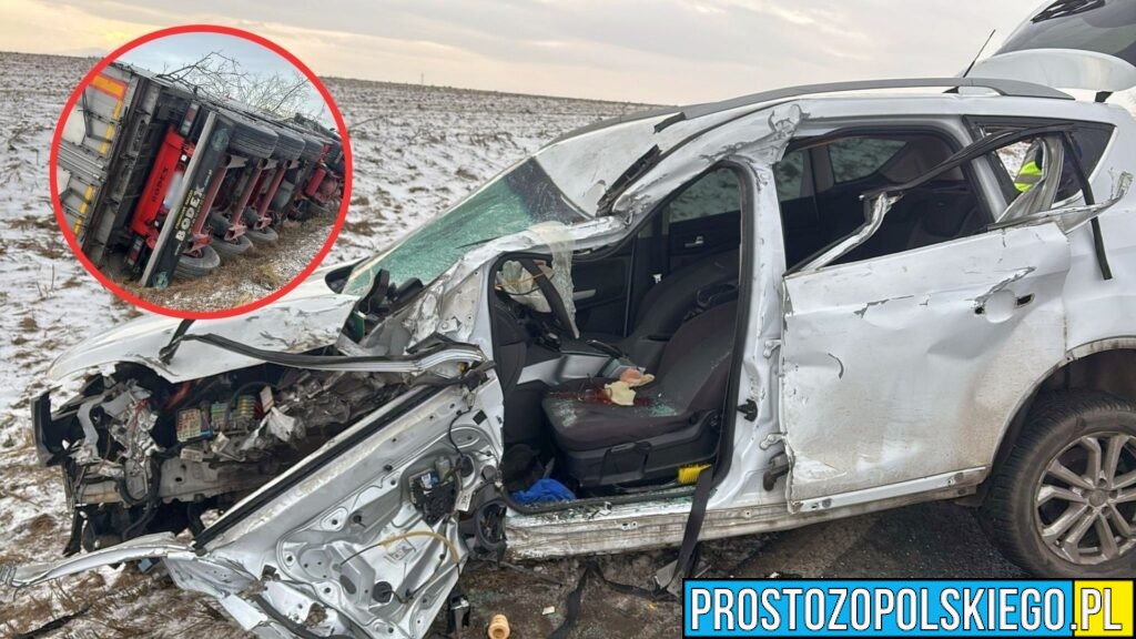 Poważny wypadek na DK41. Czołowe zderzenie auta osobowego z ciężarówką, droga zablokowana