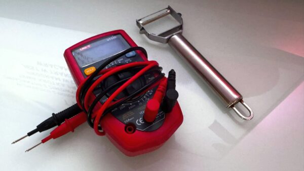 Obieraczka do warzyw zamiast specjalistycznego miernika- uwaga na oszustów internetowych