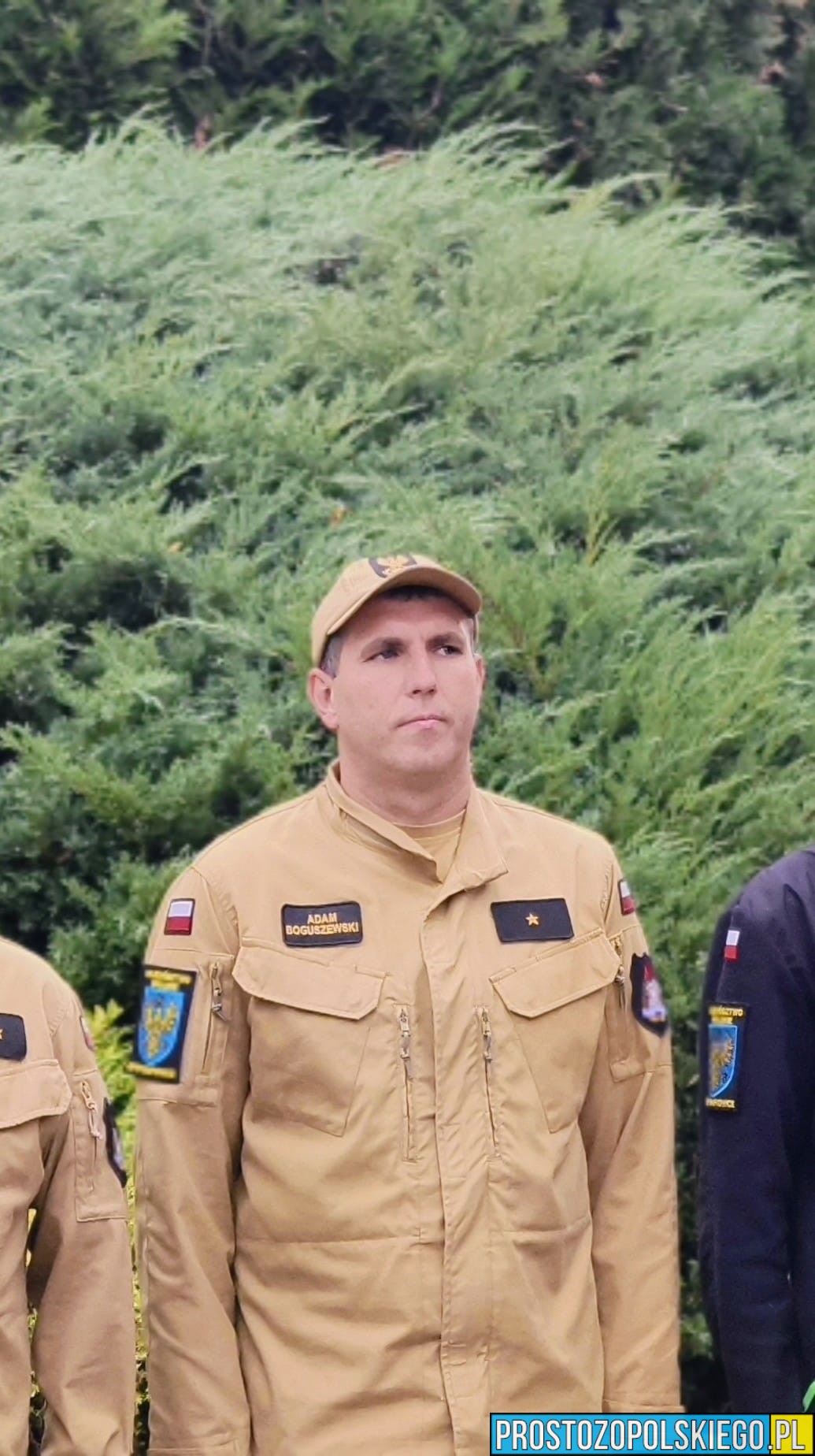 bohater z krapkowic, krapkowice, strażąk utatował kobietę, reanimował na boisku, strażak z KP Krapkowice, KP Krapkowice, reanimował na boisku, komenda w krapkowicach, strażak bohater, rewelacyjny człowiek,