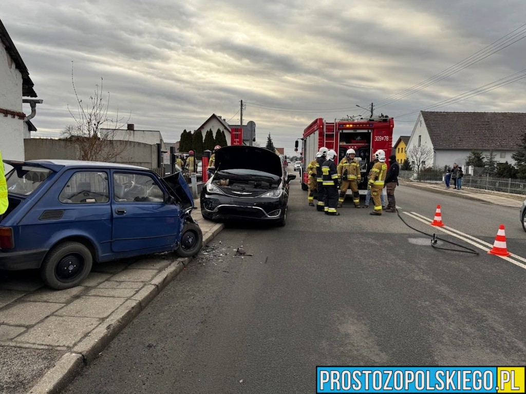 wypadek 126p. wypadek fiacika, fiacik wypadek, 126p wypadek, mały fiat, wypadek, maluch wypadek, wypadek malucha 126p, Opole wypadek fiata 126p,