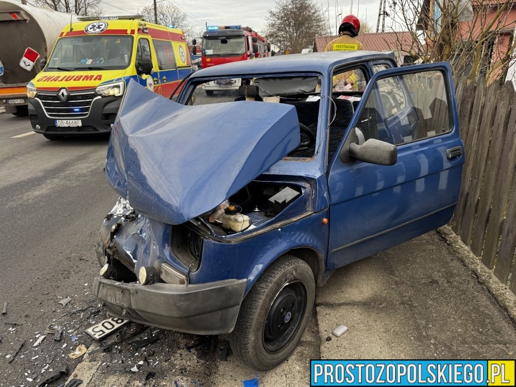 wypadek 126p. wypadek fiacika, fiacik wypadek, 126p wypadek, mały fiat, wypadek, maluch wypadek, wypadek malucha 126p, Opole wypadek fiata 126p,